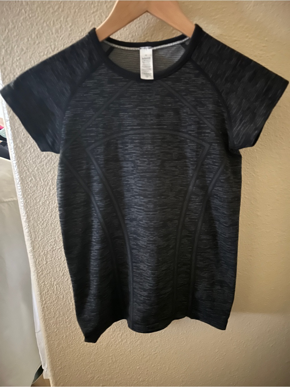 Women’s Black Heather Performance Short-Sleeve Top- Ivivva by Lululemon